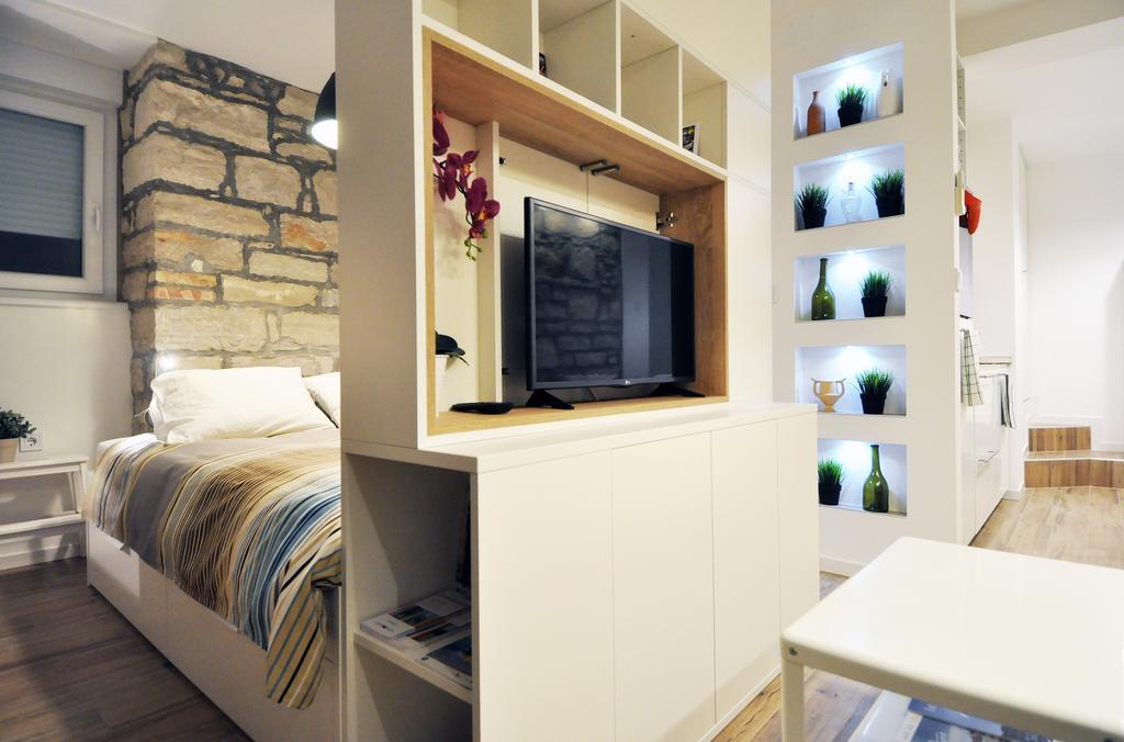 Amfora Deluxe Studio Pula Buitenkant foto